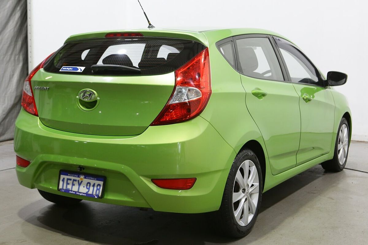 2013 Hyundai Accent Active RB2