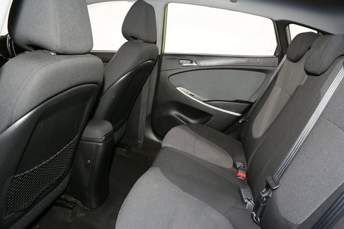2013 Hyundai Accent Active RB2
