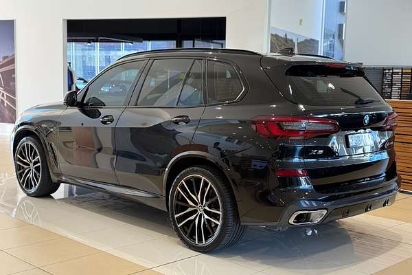 2022 BMW X5 xDrive30d M Sport G05