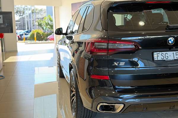 2022 BMW X5 xDrive30d M Sport G05