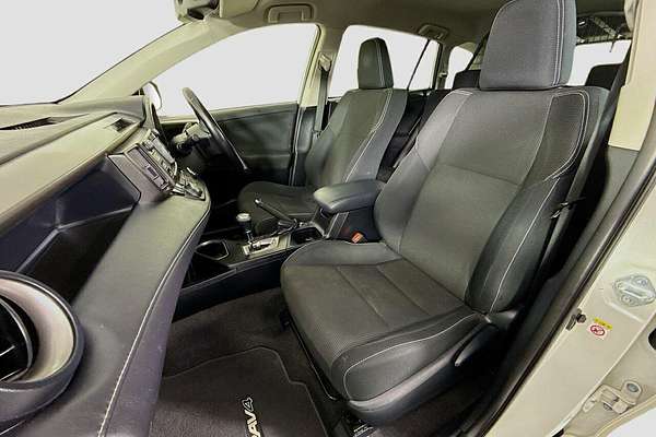 2016 Toyota RAV4 GXL ZSA42R