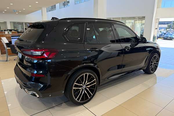 2022 BMW X5 xDrive30d M Sport G05