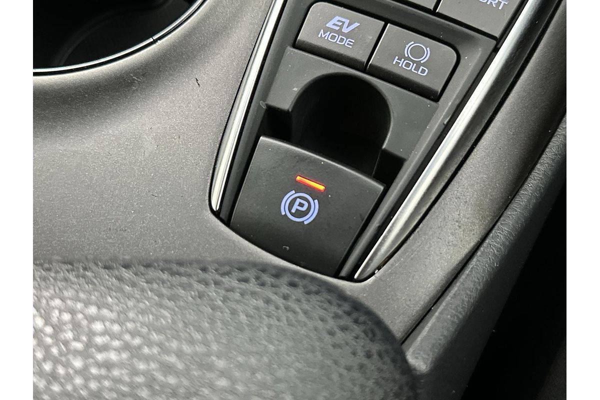 2024 Toyota Camry Ascent AXVH70R