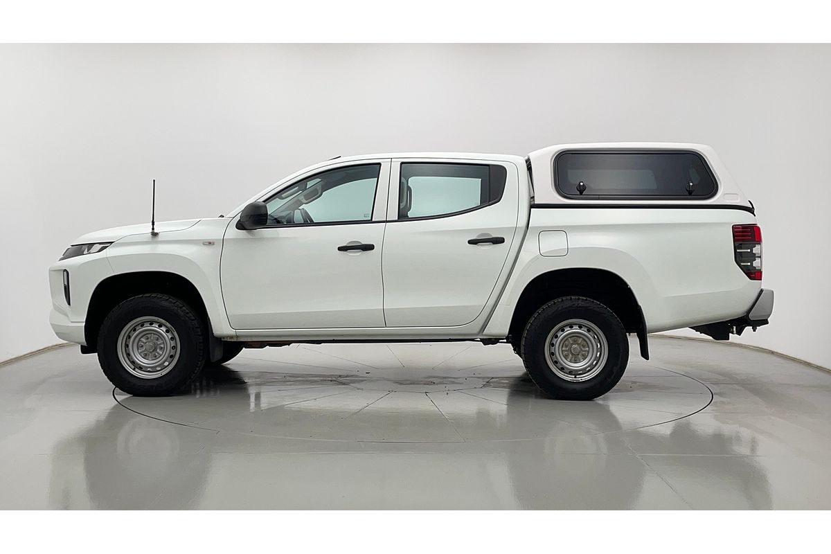 2021 Mitsubishi Triton GLX MR 4X4