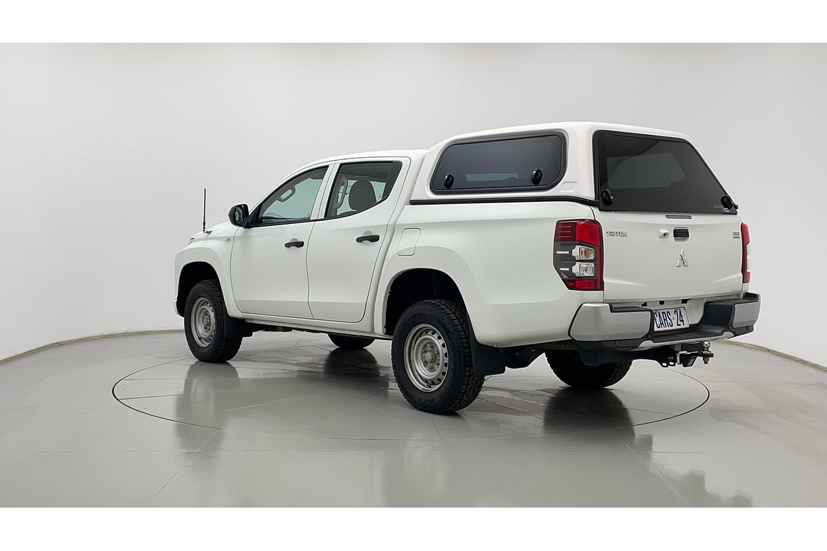 2021 Mitsubishi Triton GLX MR 4X4