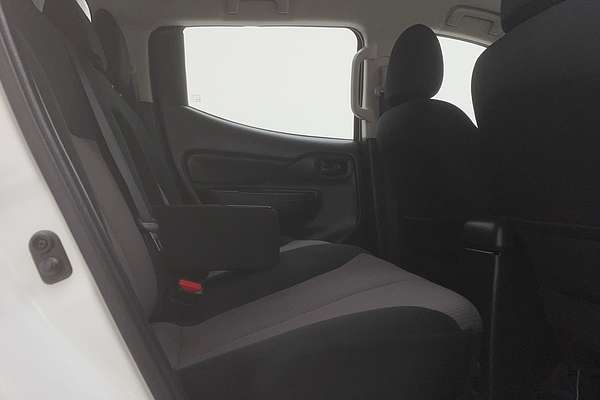 2021 Mitsubishi Triton GLX MR 4X4