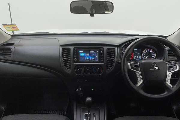 2021 Mitsubishi Triton GLX MR 4X4