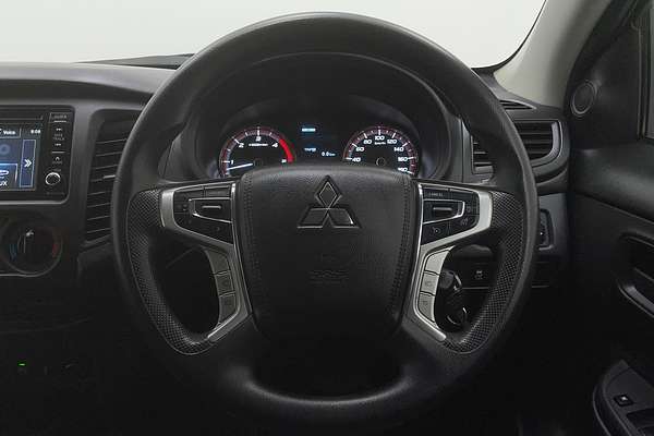 2021 Mitsubishi Triton GLX MR 4X4