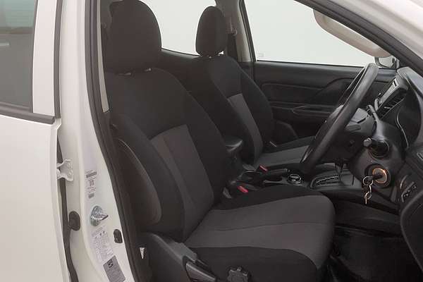 2021 Mitsubishi Triton GLX MR 4X4