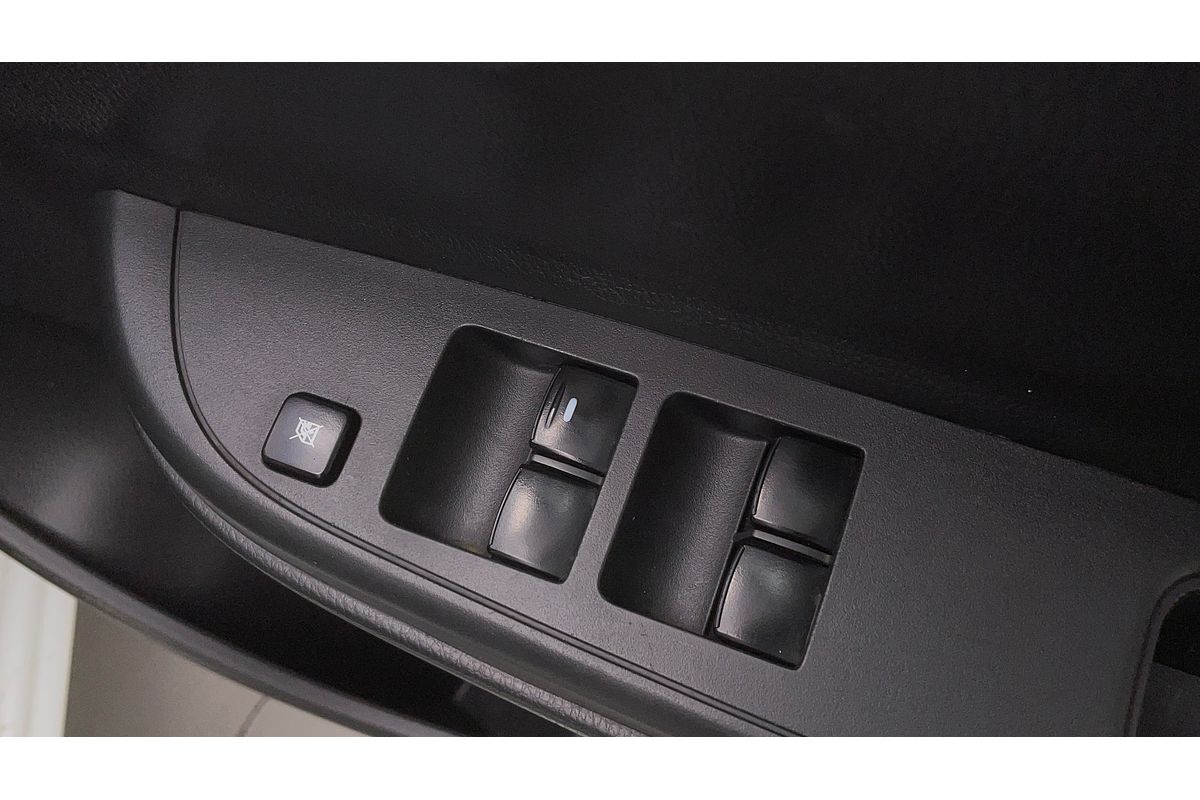 2021 Mitsubishi Triton GLX MR 4X4