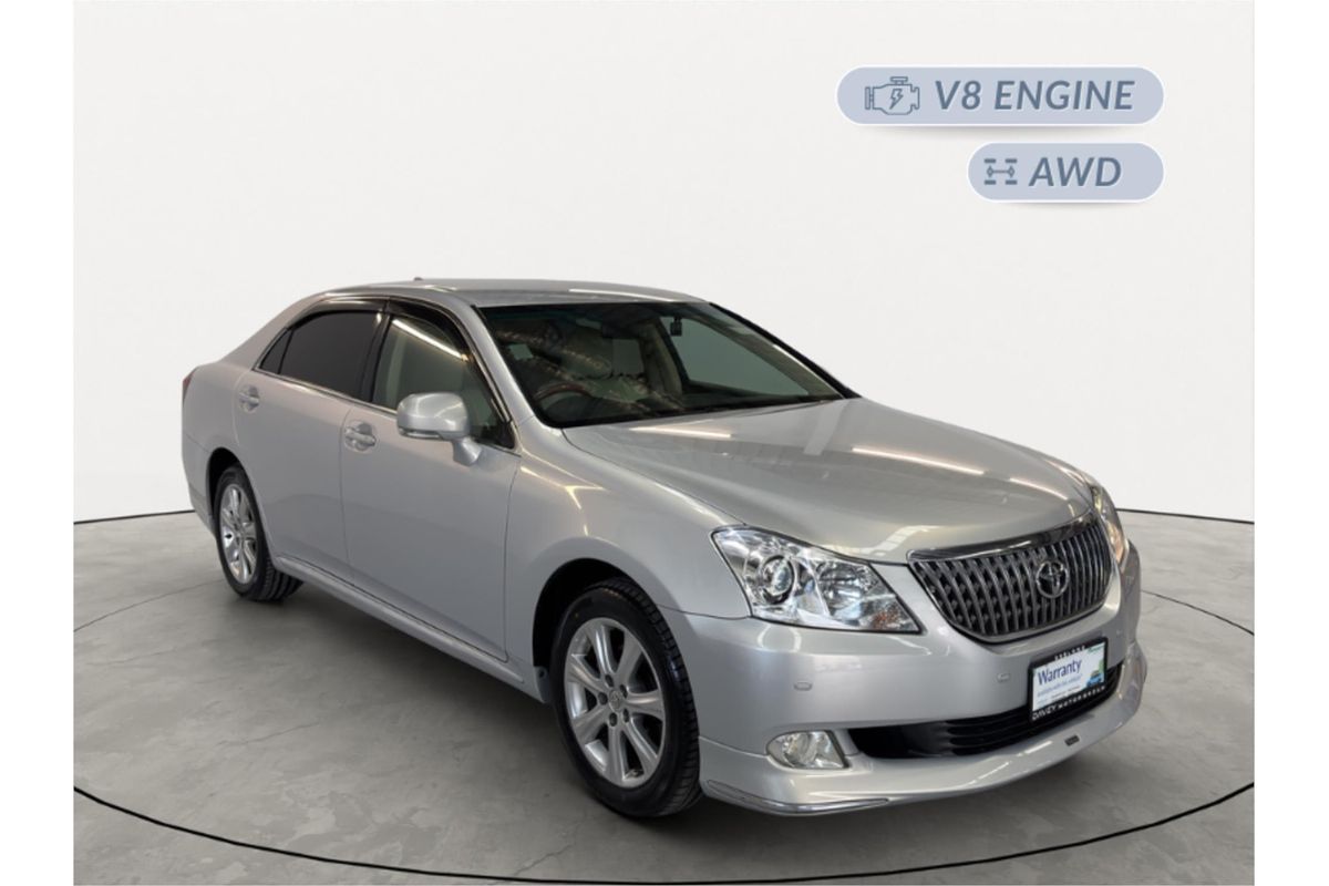 2011 Toyota Crown Majesta i-Four 4WD