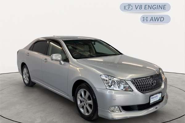 2011 Toyota Crown Majesta i-Four 4WD