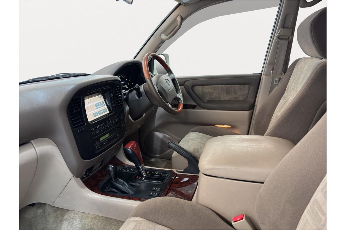 2000 Toyota Landcruiser VX Limited G Selection UZJ100