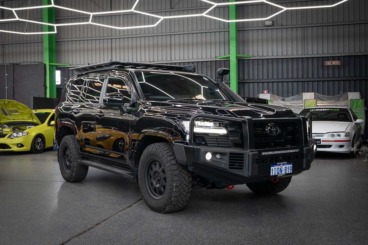 2022 Toyota Landcruiser VX FJA300R