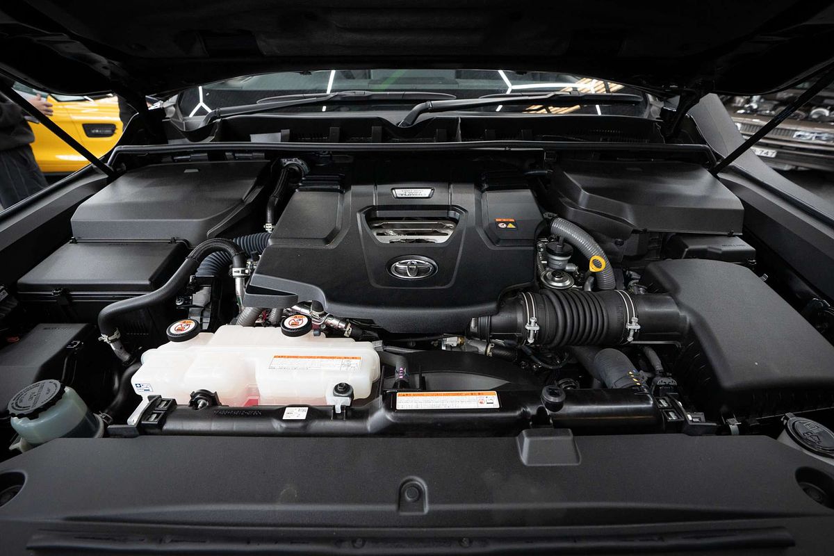 2022 Toyota Landcruiser VX FJA300R