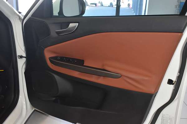 2015 Alfa Romeo Giulietta Distinctive Series 1