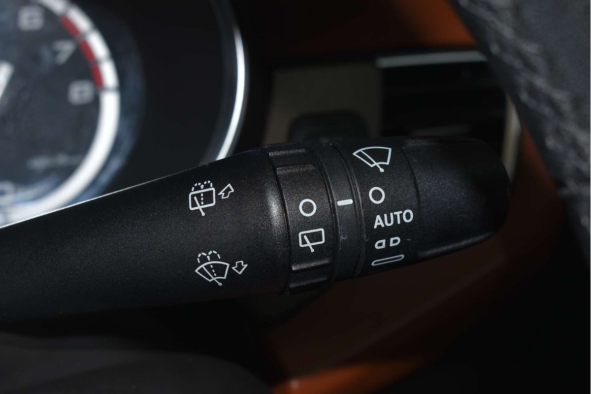 2015 Alfa Romeo Giulietta Distinctive Series 1