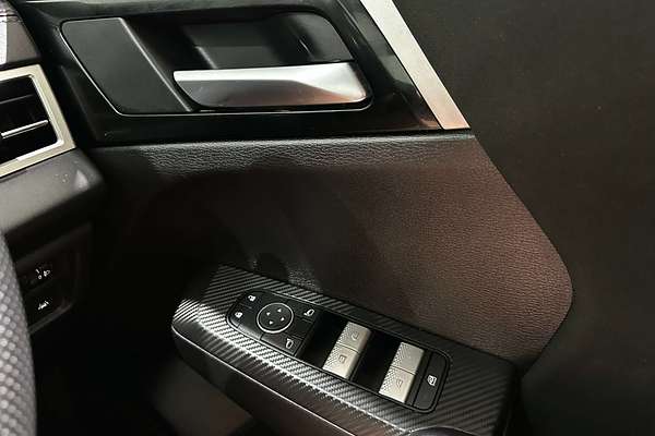2023 Mitsubishi Outlander ES ZM