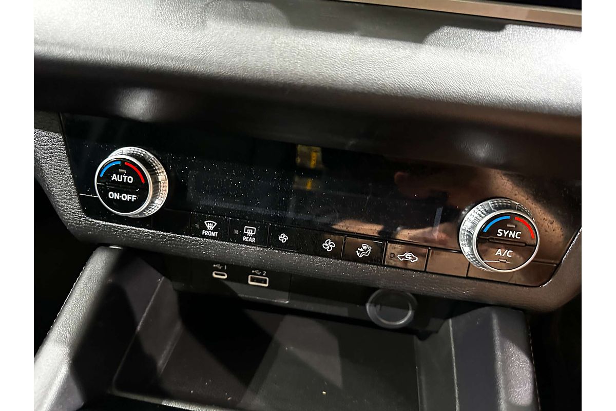 2023 Mitsubishi Outlander ES ZM