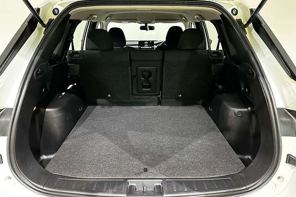 2023 Mitsubishi Outlander ES ZM