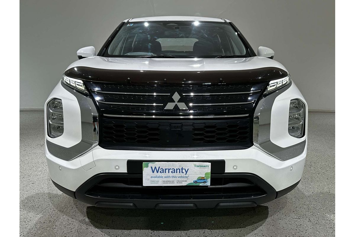 2023 Mitsubishi Outlander ES ZM