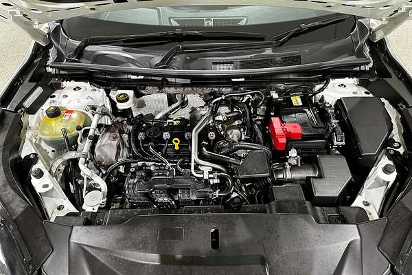 2023 Mitsubishi Outlander ES ZM