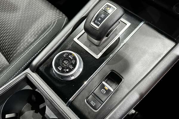 2023 Mitsubishi Outlander ES ZM