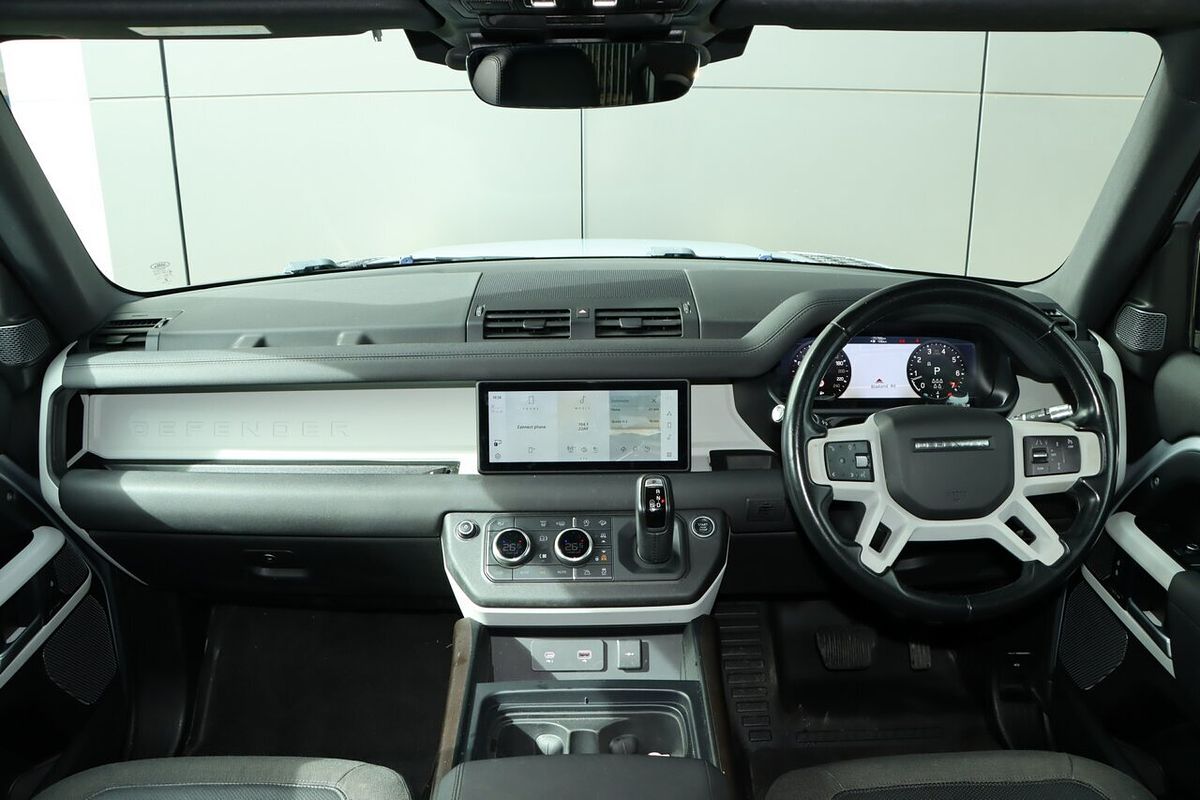 2021 Land Rover Defender 110 P300 S L663