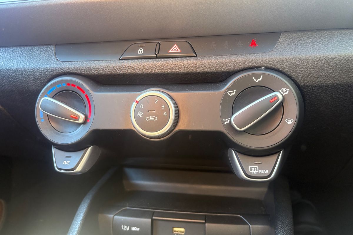 2022 Kia Stonic S YB