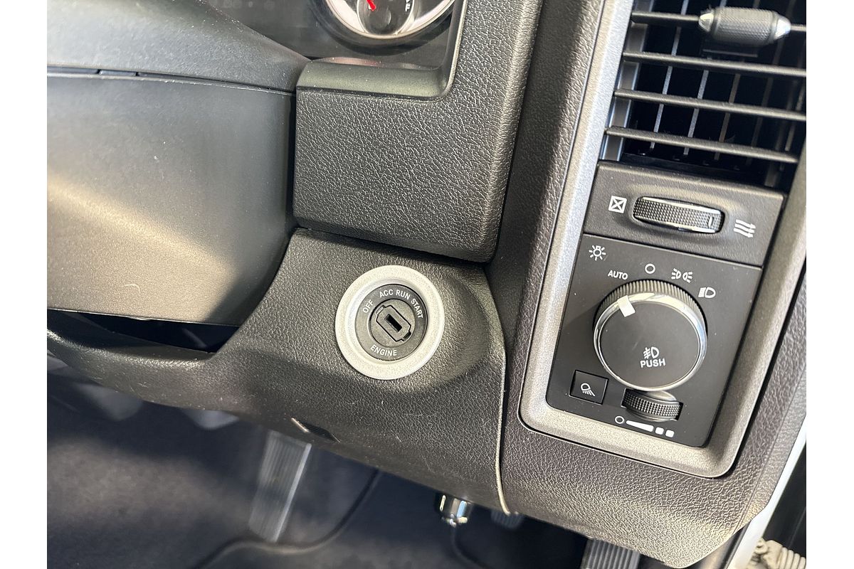 2019 RAM 1500 Express DS 4X4 SWB