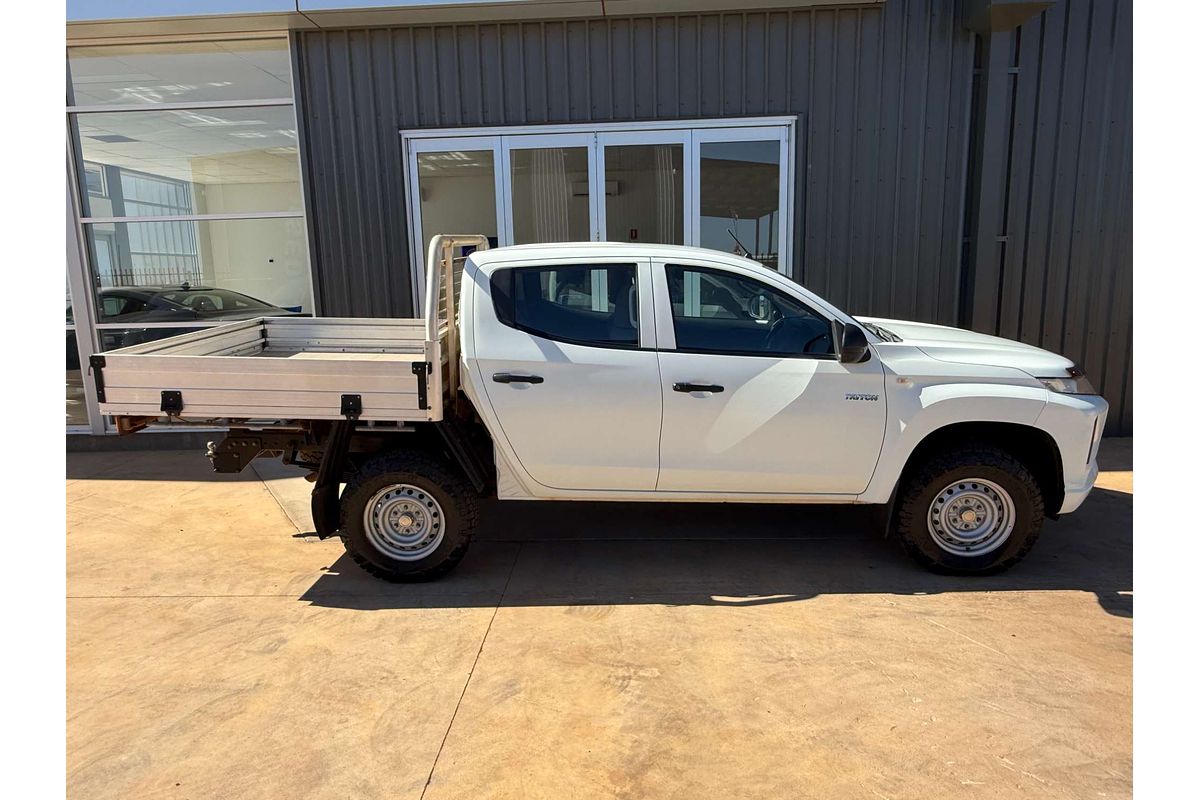 2019 Mitsubishi Triton GLX MR 4X4