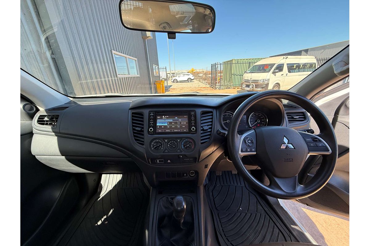 2019 Mitsubishi Triton GLX MR 4X4