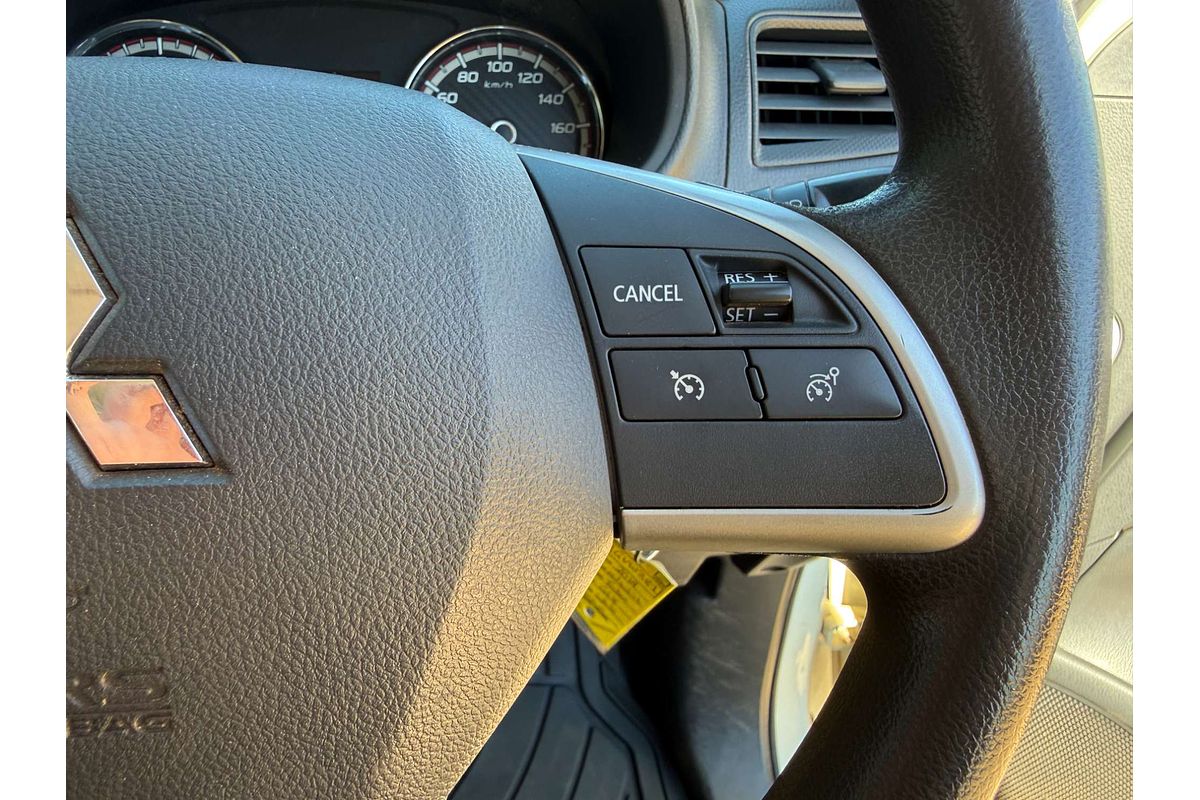 2019 Mitsubishi Triton GLX MR 4X4