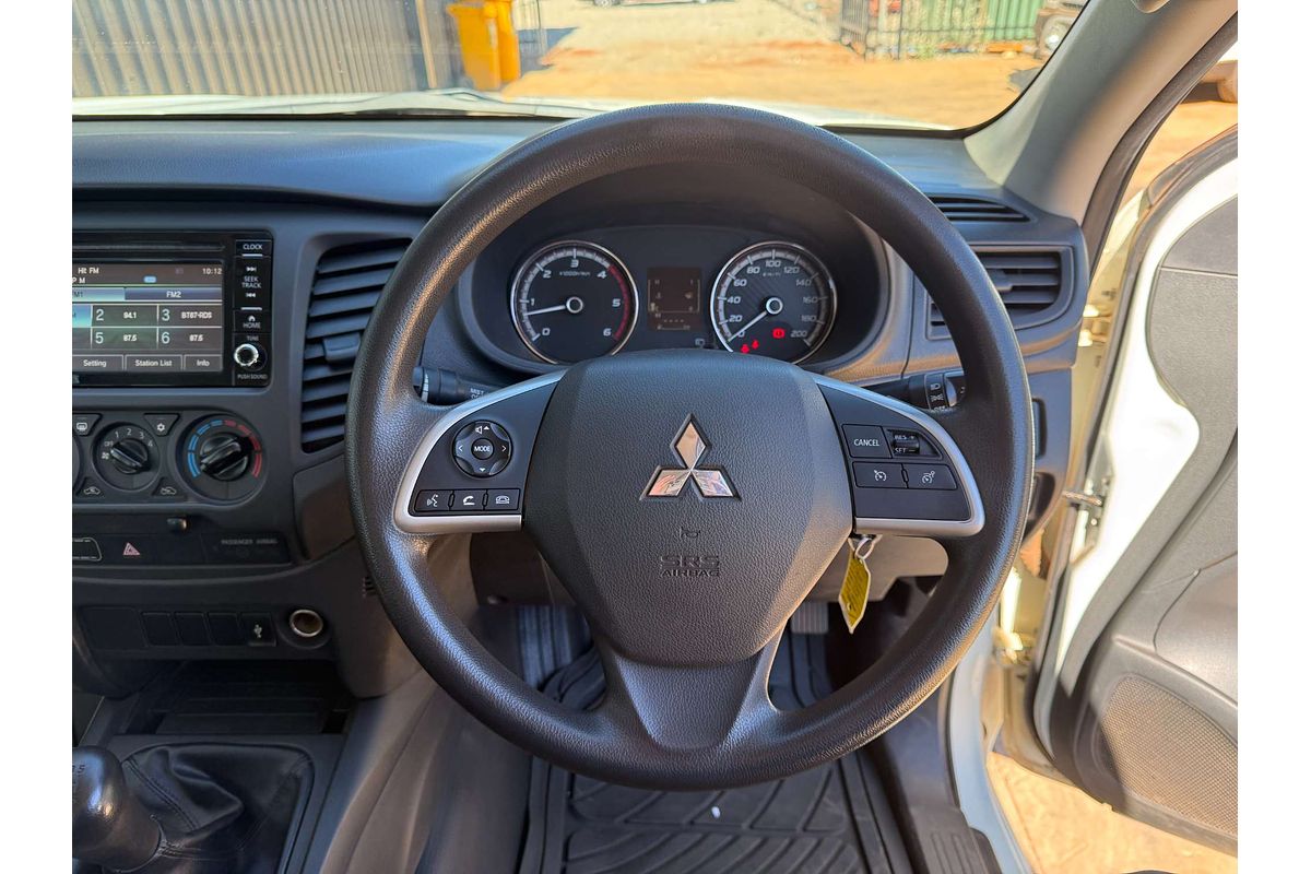 2019 Mitsubishi Triton GLX MR 4X4