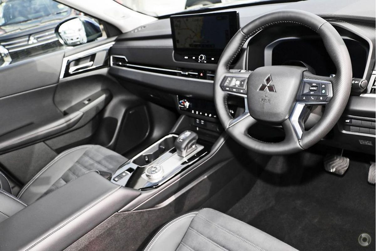 2025 Mitsubishi Outlander Aspire ZM