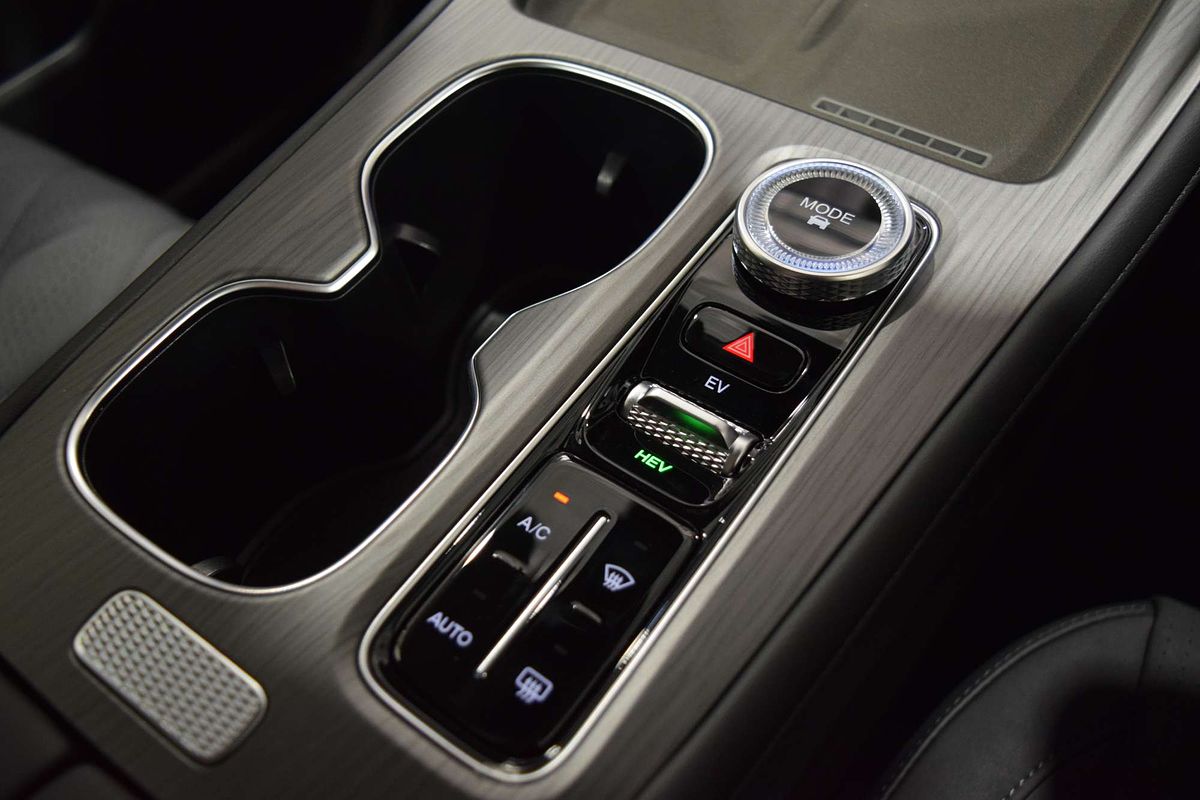 2025 Chery Tiggo 8 Super Hybrid Ultimate T31