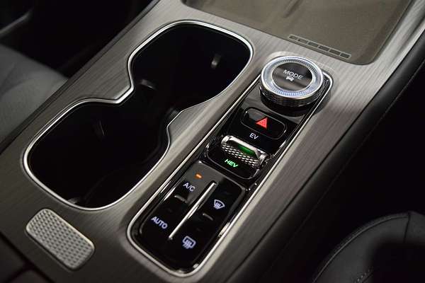 2025 Chery Tiggo 8 Super Hybrid Ultimate T31