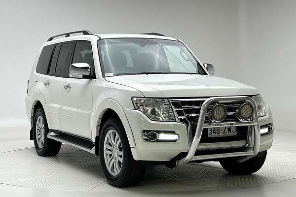 2017 Mitsubishi Pajero GLS NX