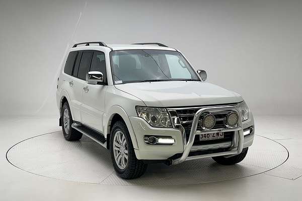 2017 Mitsubishi Pajero GLS NX
