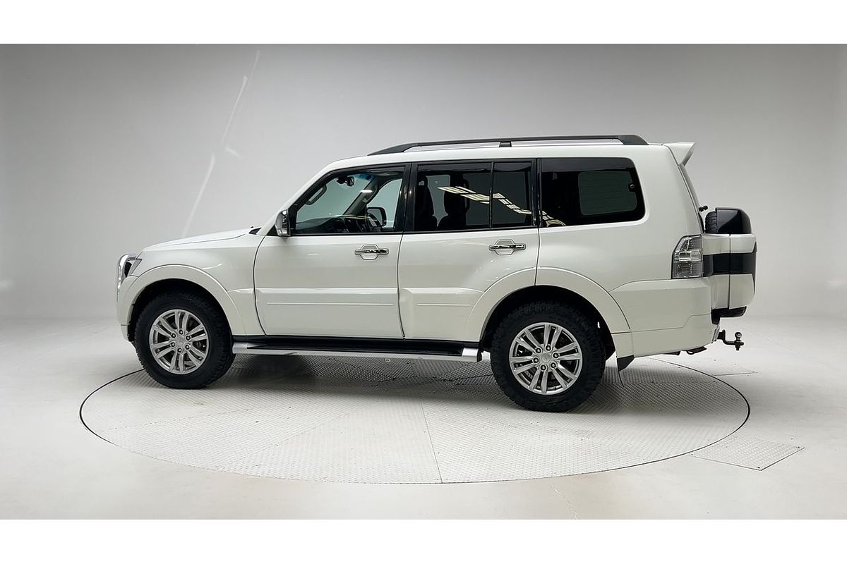 2017 Mitsubishi Pajero GLS NX