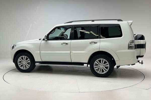 2017 Mitsubishi Pajero GLS NX