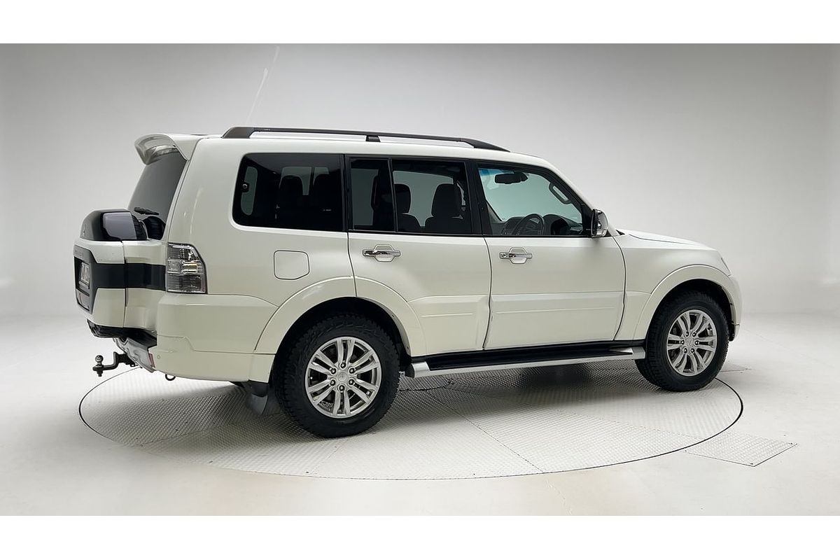 2017 Mitsubishi Pajero GLS NX
