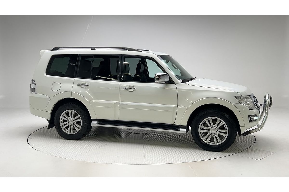 2017 Mitsubishi Pajero GLS NX
