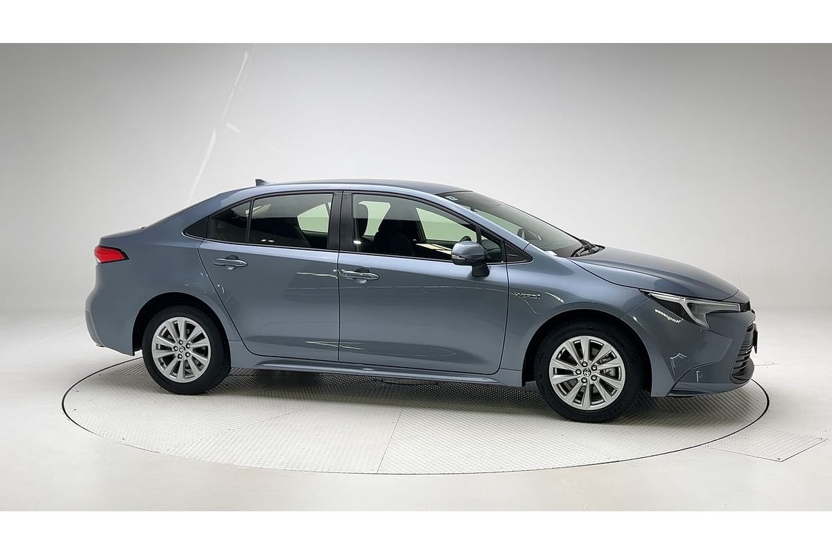 2022 Toyota Corolla Ascent Sport Hybrid ZWE211R