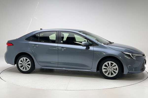 2022 Toyota Corolla Ascent Sport Hybrid ZWE211R