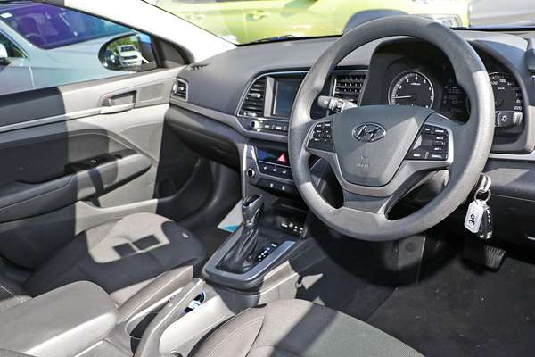 2017 Hyundai Elantra Active AD