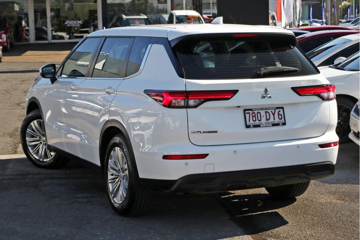 2021 Mitsubishi Outlander ES ZM