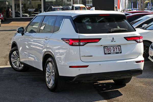2021 Mitsubishi Outlander ES ZM