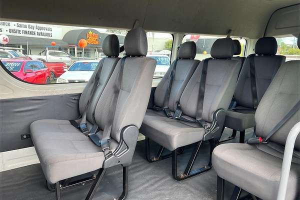 2014 Toyota Hiace Commuter TRH223R