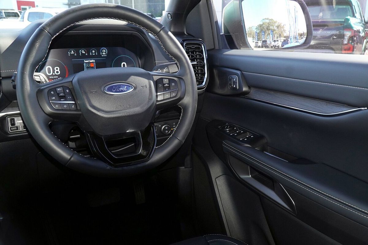 2025 Ford Everest Platinum 3.0L